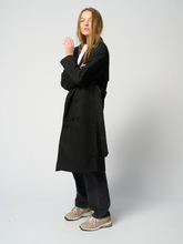 Load image into Gallery viewer, Linea trenchcoat - Sort - TeeShoppen - Black 10
