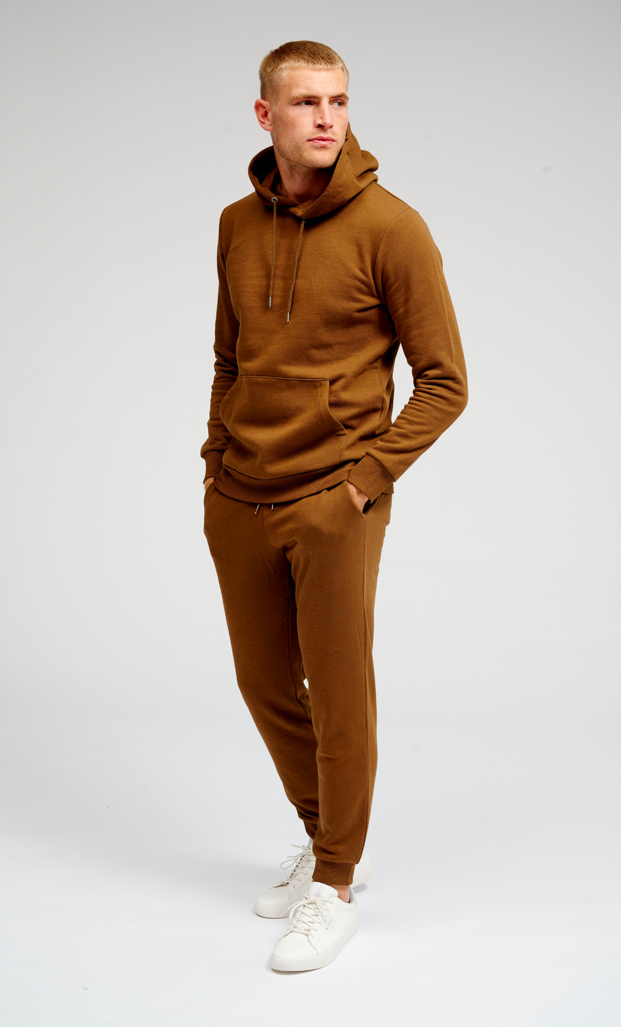 SweatSuit básico (Brown) - Paquete de oferta