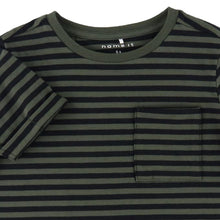 Afbeelding in Gallery-weergave laden, Striped t-shirt in organic cotton - Black - Name It - Black 2
