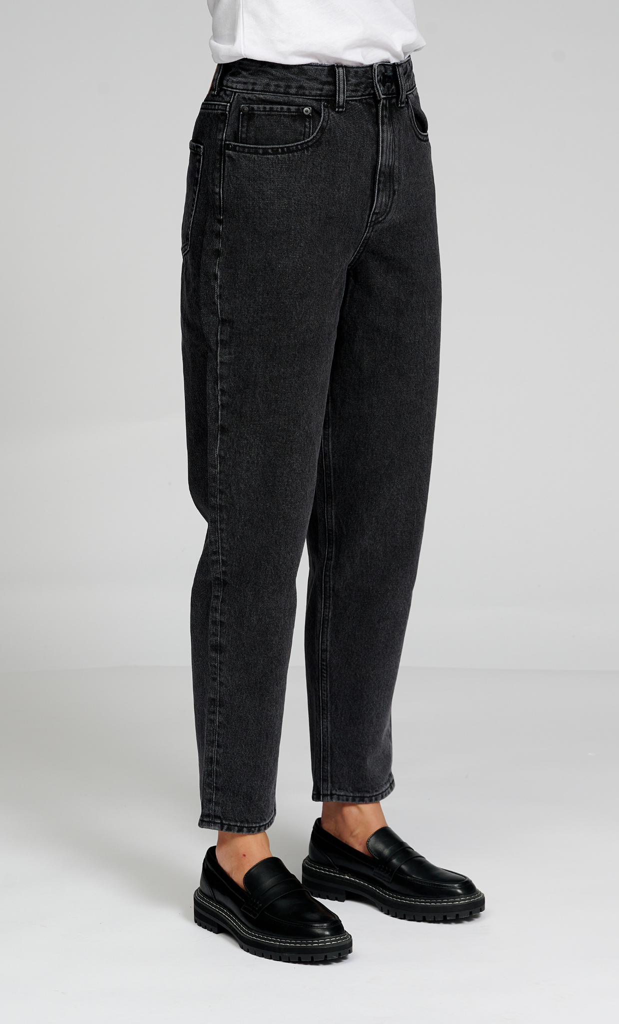 The Original Performance Mom Jeans - Washed Black Denim - TeeShoppen - Black 8