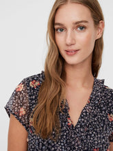 Load image into Gallery viewer, Floral wrap top - Navy - Vero Moda - Blue 2
