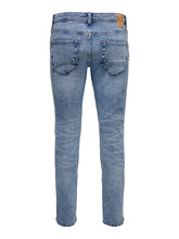 Cargar imagen en el visor de la galería, Loom Life Slim Jeans - Blue Denim - Only &amp; Sons - White 2
