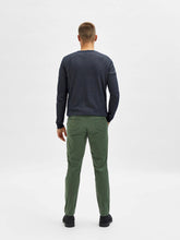 Load image into Gallery viewer, Miles Flex Chino Pants - Bronze Green (organic cotton) - Selected Homme - Green 2
