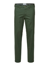 Load image into Gallery viewer, Miles Flex Chino Pants - Bronze Green (organic cotton) - Selected Homme - Green 4
