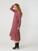 Carregar imagem no visualizador da galeria, Anna long-sleeved dress - Sundried Tomato - Amis de Copenhague - Red 4
