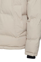 Load image into Gallery viewer, Clarence Puffer Jacket - Humus - Solid - Khaki 3
