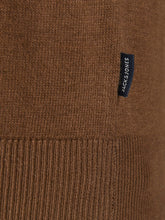 Cargar imagen en el visor de la galería, Knitted turtleneck sweater - Desert Palm - Jack &amp; Jones - Brown 5
