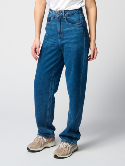 The Original Performance Mom Jeans - Medium Blue Denim - TeeShoppen - Blue 7