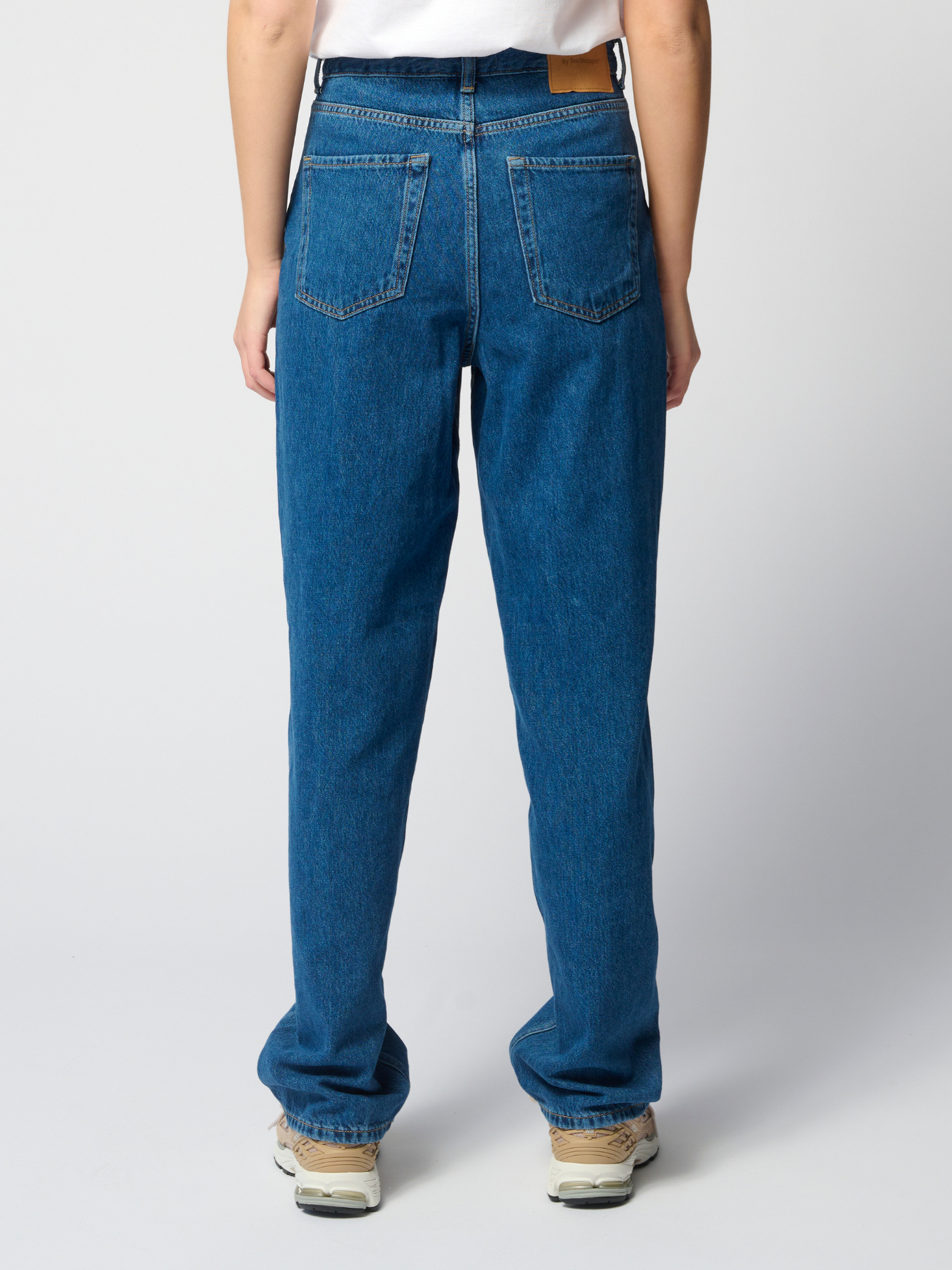 The Original Performance Mom Jeans - Medium Blue Denim - TeeShoppen - Blue 2