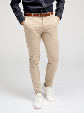 Carregar imagem no visualizador da galeria, The Original Performance Pants - Sand - TeeShoppen - Khaki
