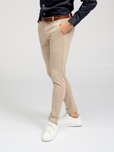 Carregar imagem no visualizador da galeria, The Original Performance Pants - Sand - TeeShoppen - Khaki 2
