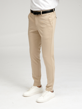 Carregar imagem no visualizador da galeria, The Original Performance Pants - Sand - TeeShoppen - Khaki 9
