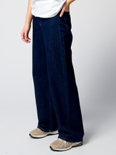 Load image into Gallery viewer, The Original Performance Wide Jeans - Dark Blue Denim - TeeShoppen - Blue 9
