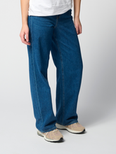 Load image into Gallery viewer, The Original Performance Wide Jeans - Medium Blue Denim - TeeShoppen - Blue 7
