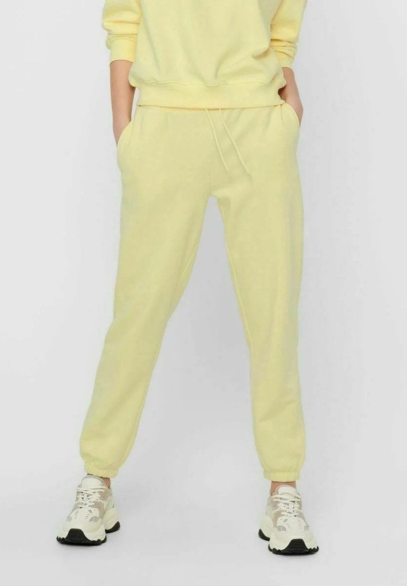 Comfy sweatpants - Pastel yellow - ONLY - Yellow