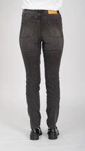 Charger l&#39;image dans la galerie, The Original Performance Skinny Jeans - Washed Black Denim - TeeShoppen - Black 9
