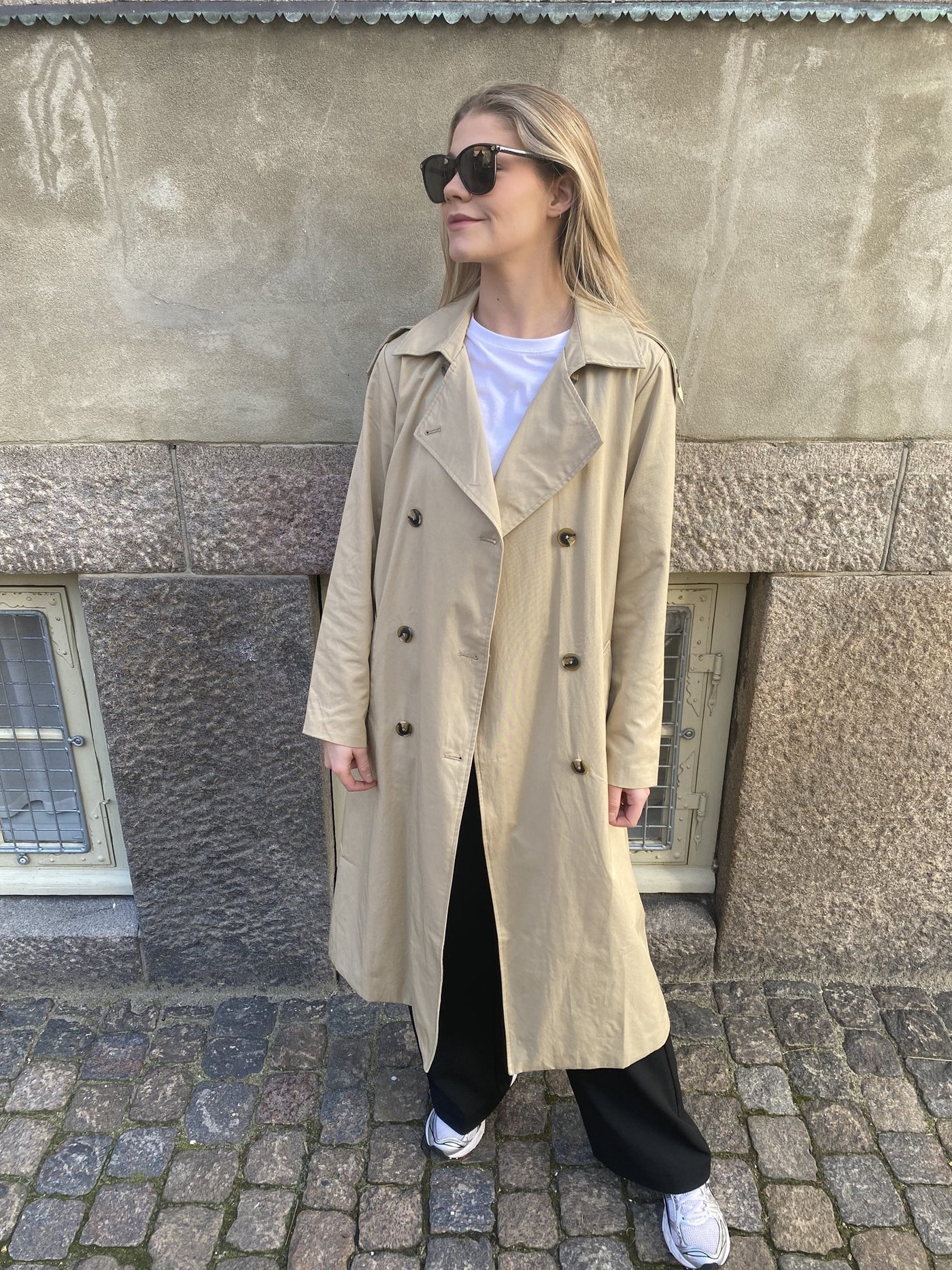 Clara Trenchcoat - Humus - Object - Khaki 2