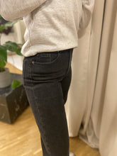 Load image into Gallery viewer, Juicy Jeans (wide leg) - Black denim - ONLY - Black 2
