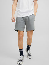 Charger l&#39;image dans la galerie, Star Sweat Shorts - Sedona Sage - Jack &amp; Jones - Grey
