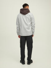 Cargar imagen en el visor de la galería, Mark Twill Overshirt - White Melange - Jack &amp; Jones - White 4
