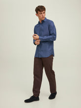 Afbeelding in Gallery-weergave laden, Royal Detail Shirt- Navy Blazer - Jack &amp; Jones - Blue 5
