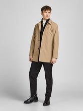 Load image into Gallery viewer, Brandon Trenchcoat - Beige - Jack &amp; Jones - Khaki 6
