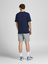 Charger l&#39;image dans la galerie, Star Sweat Shorts - Light Gray Melange - Jack &amp; Jones - Grey 5
