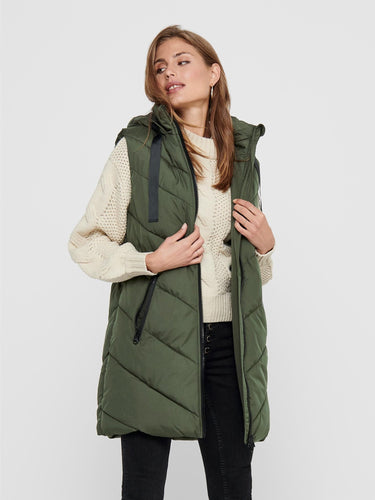 Skylar Padded Hood Vest - Forest Night - Jacqueline de Yong - Green