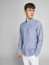 Carregar imagem no visualizador da galeria, Summer Shirt - Faded Denim - Jack &amp; Jones - Blue
