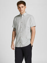 Carregar imagem no visualizador da galeria, JJ Summer Shirt - Crockery - Jack &amp; Jones - Grey
