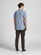 Carregar imagem no visualizador da galeria, JJ Summer Shirt - Faded Denim - Jack &amp; Jones - Blue 6
