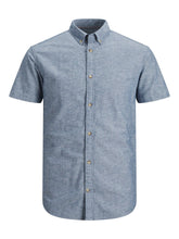 Carregar imagem no visualizador da galeria, JJ Summer Shirt - Faded Denim - Jack &amp; Jones - Blue 7
