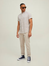 Carica l&#39;immagine nel visualizzatore di Gallery, Summer Band Shirt - Crockery - Jack &amp; Jones - Khaki 5
