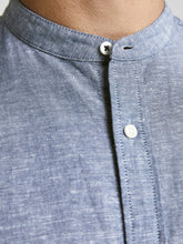 Cargar imagen en el visor de la galería, Summer Band Shirt - Faded Denim - Jack &amp; Jones - Blue 2
