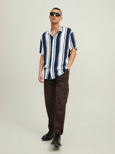 Charger l&#39;image dans la galerie, Malibu Resort Striped Shirt - Swamp - Jack &amp; Jones - Blue 4
