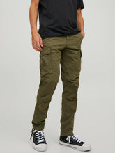 Carregar imagem no visualizador da galeria, Space Tucker Pants - Olive Night - Jack &amp; Jones - Green
