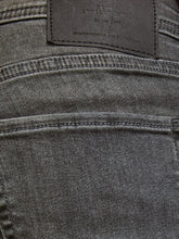 Cargar imagen en el visor de la galería, Liam Skinny fit - Gray Denim - Jack &amp; Jones - Grey 6
