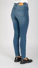 Load image into Gallery viewer, The Original Performance Skinny Jeans - Light Blue Denim - TeeShoppen - Blue 3
