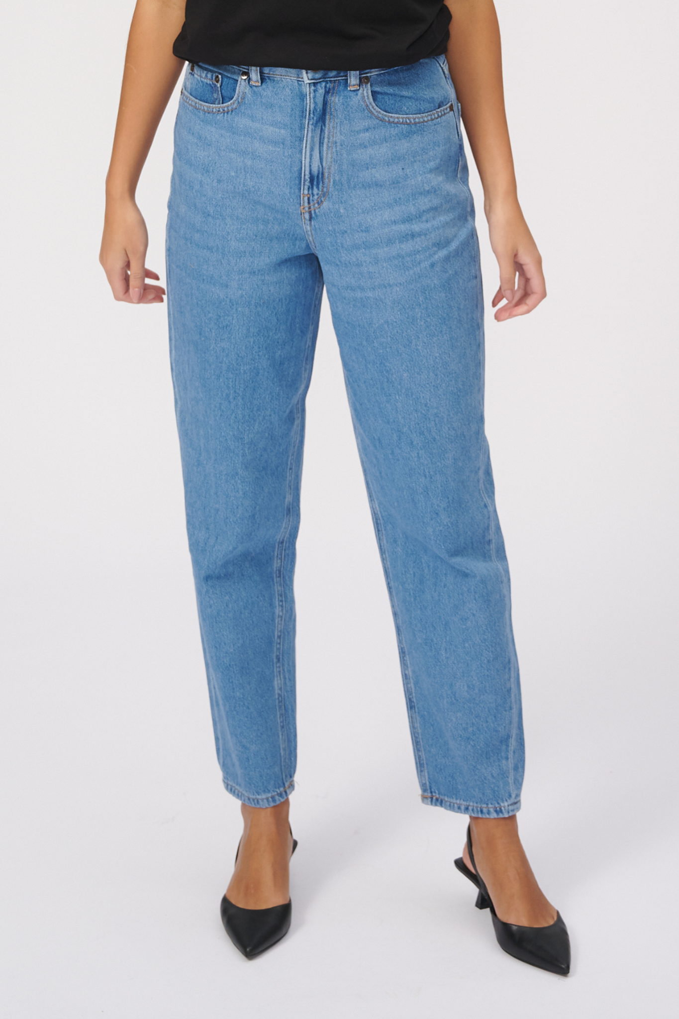 The Original Performance Mom Jeans - Light Blue Denim - TeeShoppen - Blue 10