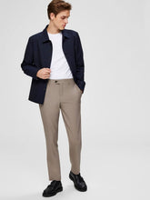 Load image into Gallery viewer, NOOS - SLHSLIM-CARLO FLEX STRUC PANTS B NOOS - Sand - Selected Homme - Brown 4
