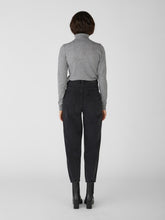 Load image into Gallery viewer, Thess Turtleneck - Medium Grey Melange - Object - Grey 5
