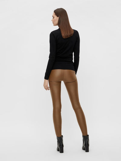 Thess Turtleneck - Black - Object - Black 4