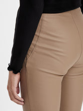 Carregar imagem no visualizador da galeria, Belle Coated Leggings - Beige - Object - Khaki 5
