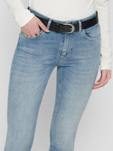 Charger l&#39;image dans la galerie, Blush Mid Jeans - Light Blue Denim - ONLY - Blue 3
