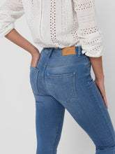 Load image into Gallery viewer, Performance Jeans - Light blue (high-waist) - Jacqueline de Yong - Blue 6
