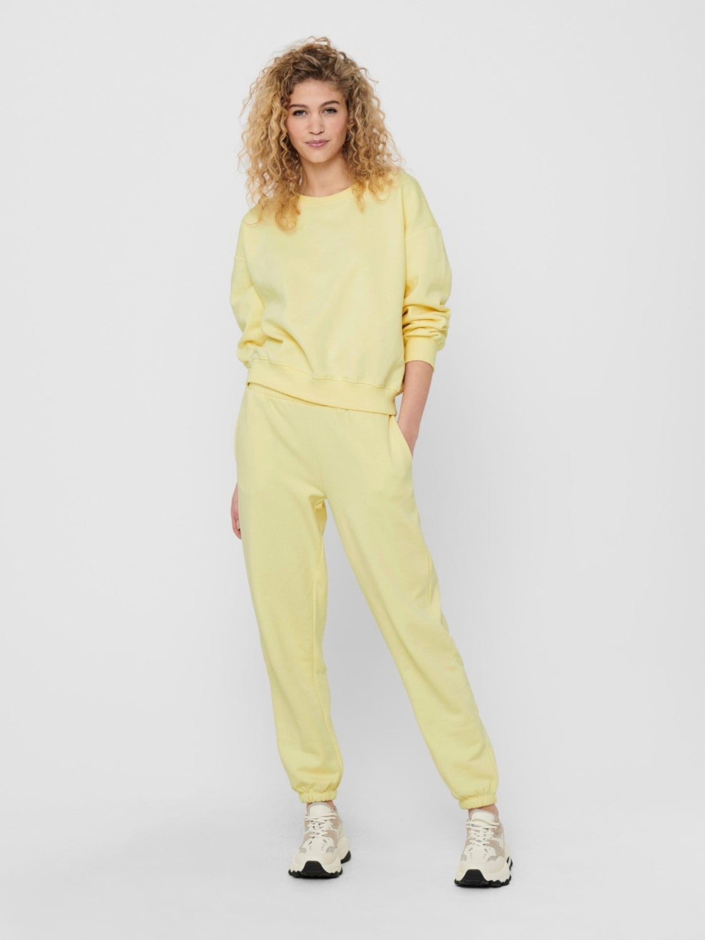 Comfy sweatpants - Pastel yellow - ONLY - Yellow 3