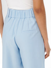 Load image into Gallery viewer, Violet Shorts - Cashmere Blue - ONLY - Blue 3
