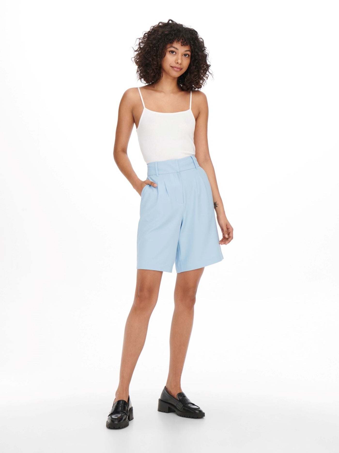 Violet Shorts - Cashmere Blue - ONLY - Blue 4