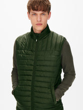 Load image into Gallery viewer, Piet Quilted Vest - Rosin - Only &amp; Sons - Green 2
