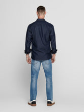 Cargar imagen en el visor de la galería, Ask Life Shirt - Dark Blue Denim - Only &amp; Sons - Blue 4
